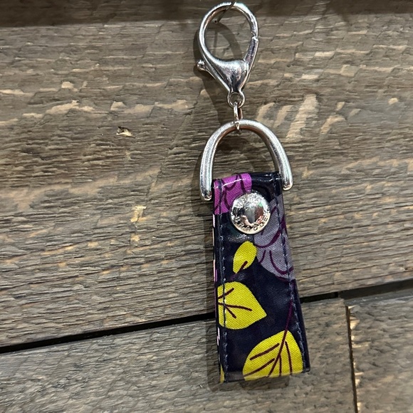 Vera Bradley Handbags - Vera Bradley Floral Nightingale Keychain Purse Luggage Clip Vinyl NWOT 2011